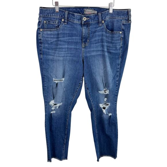 Torrid Cotton Boyfriend Crop Vintage Stretch High Rise Distressed Jeans Size 16 - Picture 1 of 8